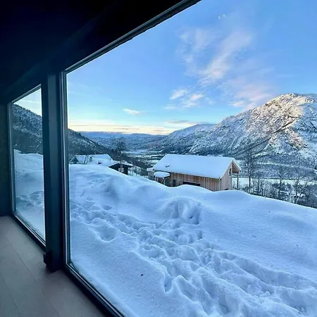 A Mountain Dream For Every Season *